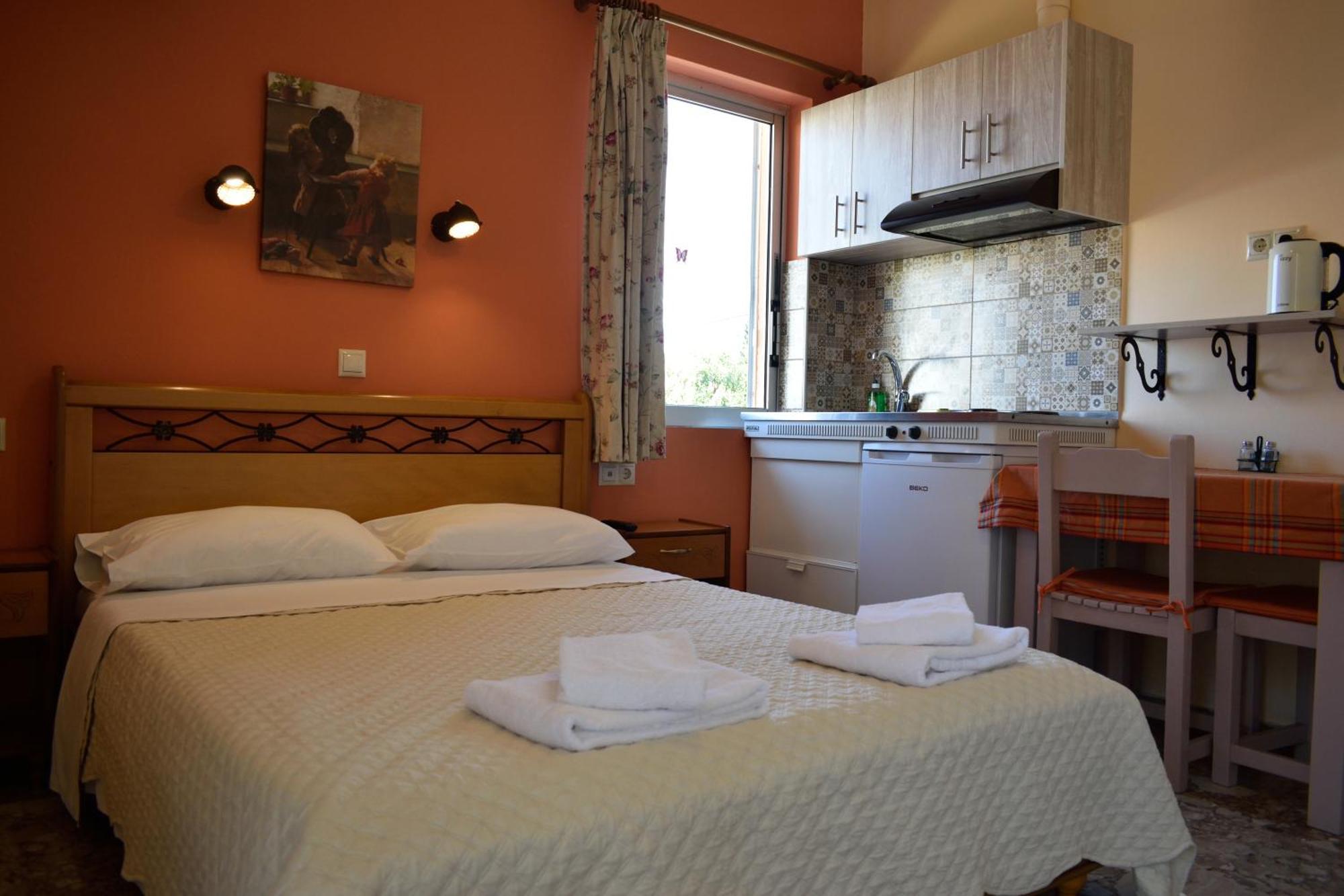 איה אפימיה Stamoulis Apartments מראה חיצוני תמונה