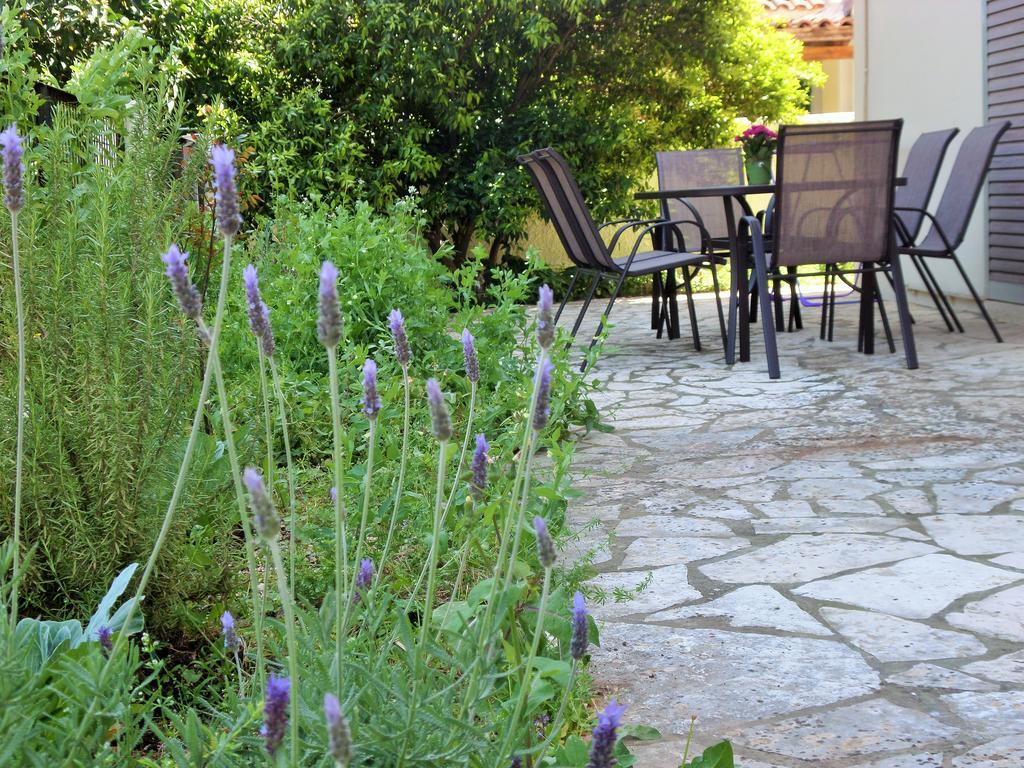 איה אפימיה Stamoulis Apartments מראה חיצוני תמונה