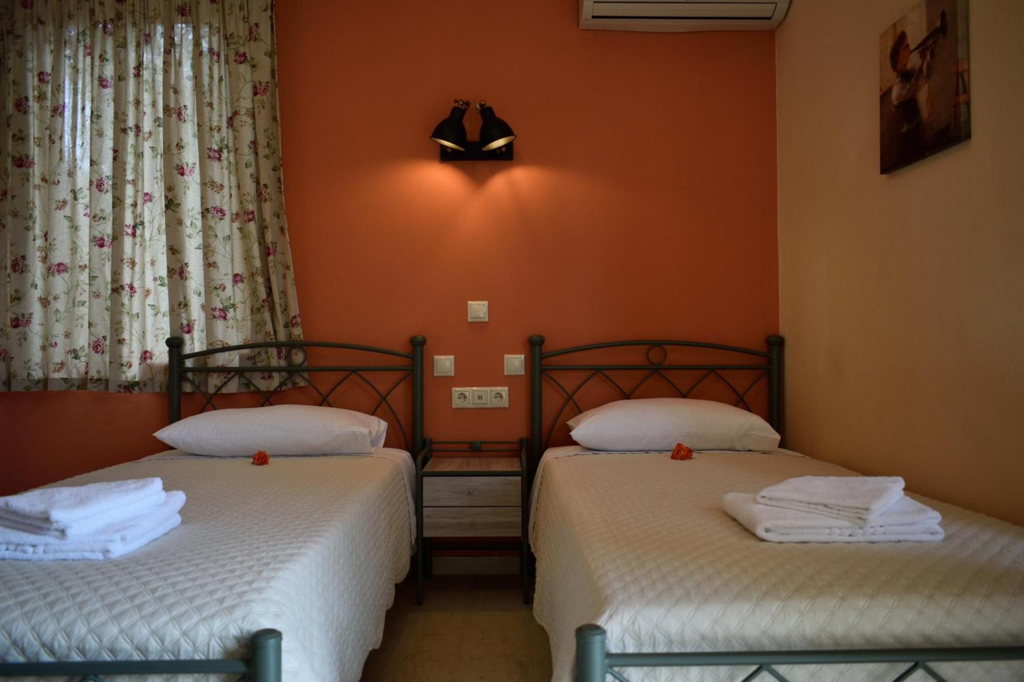 איה אפימיה Stamoulis Apartments מראה חיצוני תמונה