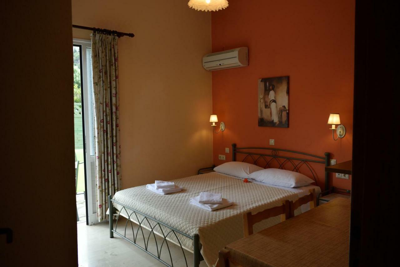 איה אפימיה Stamoulis Apartments מראה חיצוני תמונה